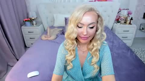 Snapshot of hottiesweetbritneyy chatting on 23, 7, 2026 HottieSweetBritneyy online show from 23, 7, 2026