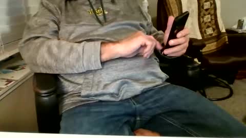 Snapshot of hottop_1981 chatting on 2, 11, 2025 Hottop 1981 online show from 2, 11, 2025