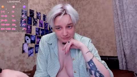 Snapshot of hotty_linn chatting on 9, 9, 2025 Linn online show from 9, 9, 2025