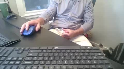 Snapshot of hoverday chatting on 8, 10, 2025 hoverday online show from 8, 10, 2025