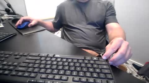Snapshot of hoverday chatting on 4, 7, 2026 hoverday online show from 4, 7, 2026