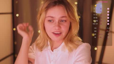 Snapshot of howimeturmum chatting on 5, 3, 2025 ash. see u on sunday online show from 5, 3, 2025