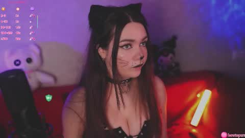 Mia online show from 19, 10, 2025