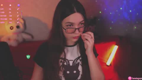 Mia online show from 22, 10, 2025