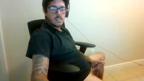 Snapshot of hoyosjay68 chatting on 29, 10, 2025 Jay.....jayhoe878 SC online show from 29, 10, 2025