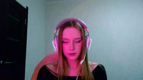 Snapshot of hrxxccvex chatting on 16, 3, 2026 Hikki online show from 16, 3, 2026