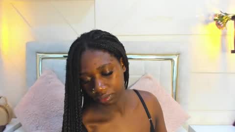 Snapshot of huddah_cam chatting on 15, 2, 2025 huddah online show from 15, 2, 2025