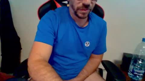 Snapshot of huge__cumshot chatting on 30, 6, 2026 huge__cumshot online show from 30, 6, 2026