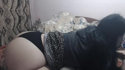 Snapshot of hugeassdevil chatting on 14, 11, 2025 hugeassdevil online show from 14, 11, 2025