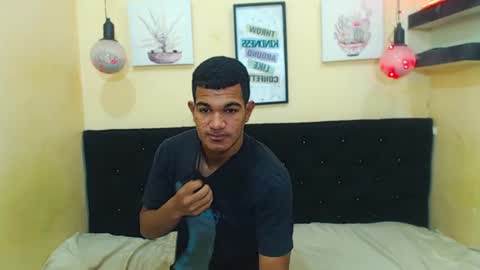 Snapshot of hugecock_twinks chatting on 5, 10, 2025 pablo ubeer bigcock sexy twinks hot online show from 5, 10, 2025