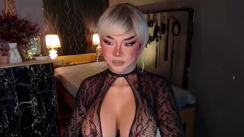 Snapshot of hugecockchristine chatting on 12, 9, 2025 Christine online show from 12, 9, 2025