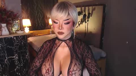 Snapshot of hugecockchristine chatting on 13, 9, 2025 Christine online show from 13, 9, 2025