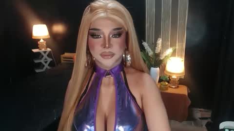 Christine online show from 27, 3, 2026