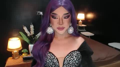 Christine online show from 13, 4, 2026