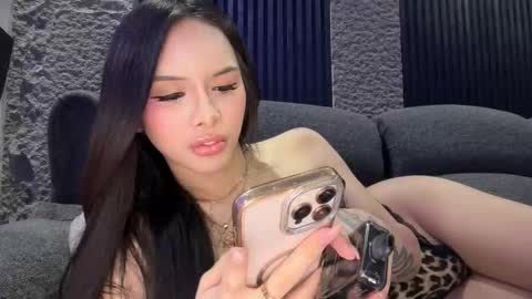 Tine Castillo online show from 21, 11, 2025