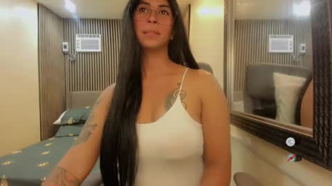 Queen karen grey online show from 5, 1, 2025