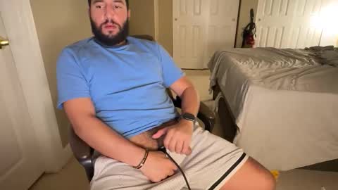 Snapshot of hugedicktop chatting on 11, 11, 2025 Big Dick Top online show from 11, 11, 2025