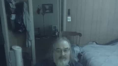 lonely huggy bear online show from 13, 3, 2026