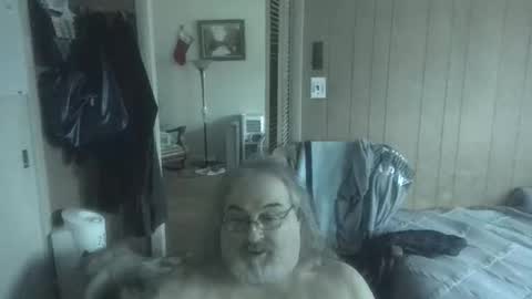 lonely huggy bear online show from 8, 4, 2026