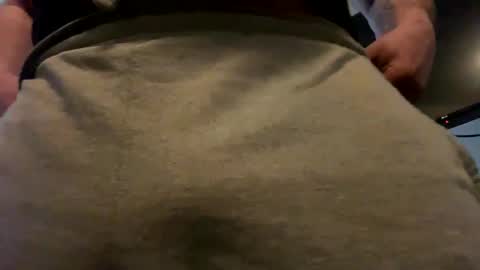 Snapshot of hughfat chatting on 16, 2, 2025 hughfat online show from 16, 2, 2025