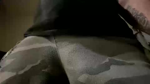 Snapshot of hughfat chatting on 10, 10, 2025 hughfat online show from 10, 10, 2025