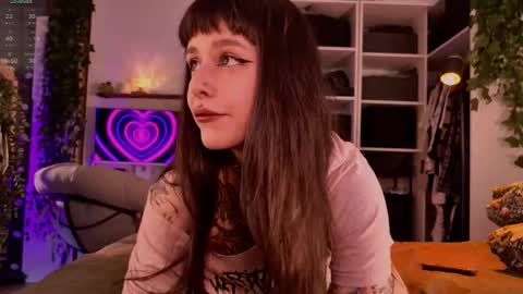 Mika online show from 24, 3, 2026