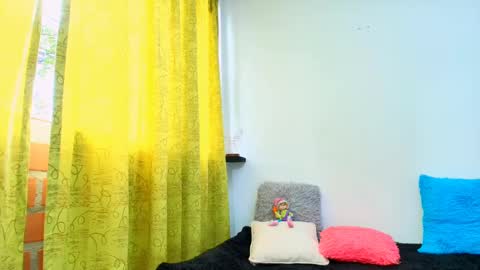 hugo_bighot online show from 6, 12, 2024