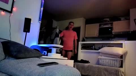 Snapshot of hugolandcam chatting on 2, 1, 2025 Hugo online show from 2, 1, 2025