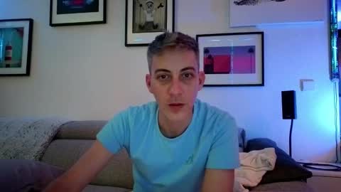 Snapshot of hugolandcam chatting on 11, 1, 2025 Hugo online show from 11, 1, 2025