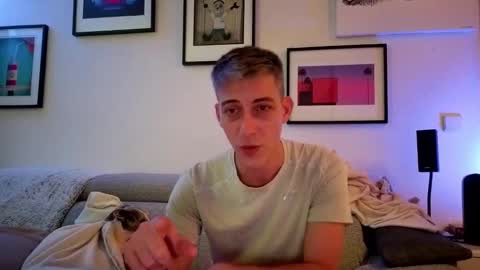 Snapshot of hugolandcam chatting on 13, 1, 2025 Hugo online show from 13, 1, 2025