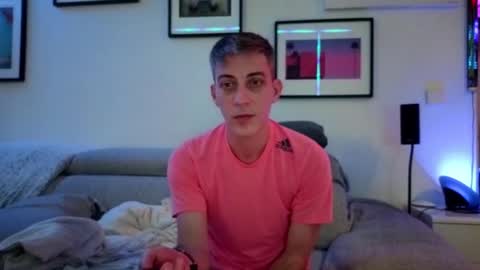 Snapshot of hugolandcam chatting on 19, 1, 2025 Hugo online show from 19, 1, 2025