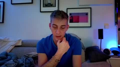 Snapshot of hugolandcam chatting on 26, 1, 2025 Hugo online show from 26, 1, 2025