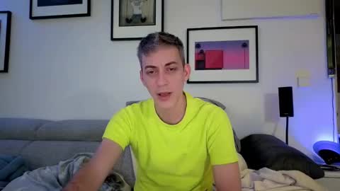 Snapshot of hugolandcam chatting on 2, 2, 2025 Hugo online show from 2, 2, 2025