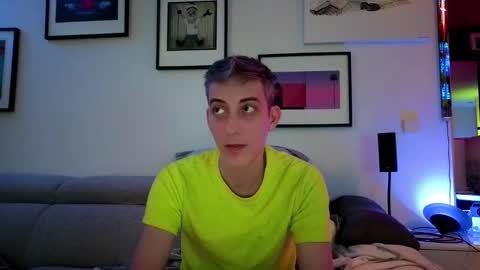 Snapshot of hugolandcam chatting on 2, 2, 2025 Hugo online show from 2, 2, 2025