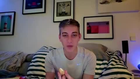 Snapshot of hugolandcam chatting on 3, 2, 2025 Hugo online show from 3, 2, 2025