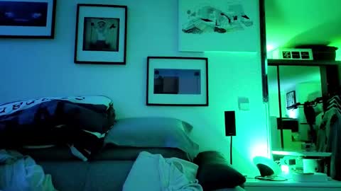 Snapshot of hugolandcam chatting on 10, 2, 2025 Hugo online show from 10, 2, 2025