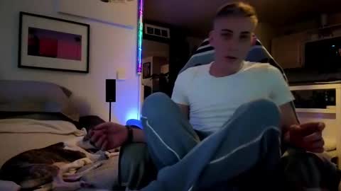 Snapshot of hugolandcam chatting on 10, 2, 2025 Hugo online show from 10, 2, 2025