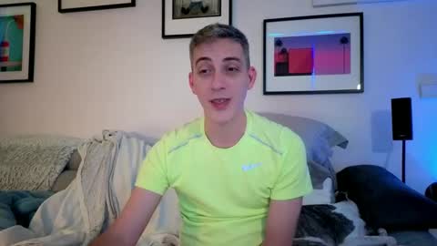 Snapshot of hugolandcam chatting on 17, 2, 2025 Hugo online show from 17, 2, 2025