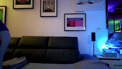 Snapshot of hugolandcam chatting on 20, 2, 2025 Hugo online show from 20, 2, 2025