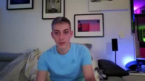 Snapshot of hugolandcam chatting on 24, 2, 2025 Hugo online show from 24, 2, 2025