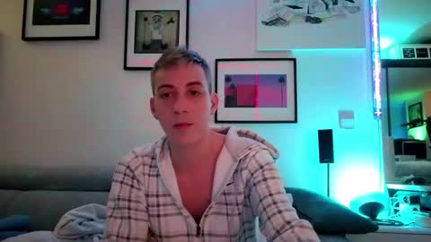 Snapshot of hugolandcam chatting on 2, 3, 2025 Hugo online show from 2, 3, 2025