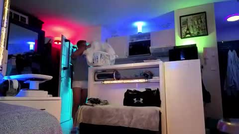 Snapshot of hugolandcam chatting on 9, 9, 2025 Hugo online show from 9, 9, 2025