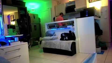 Snapshot of hugolandcam chatting on 13, 10, 2025 Hugo online show from 13, 10, 2025