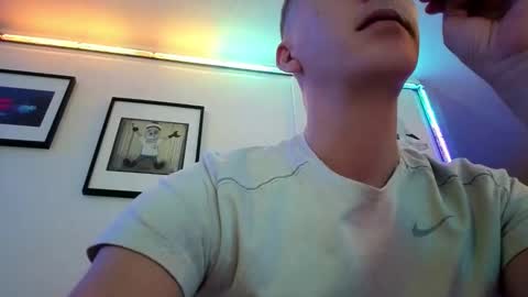 Snapshot of hugolandcam chatting on 5, 11, 2025 Hugo online show from 5, 11, 2025