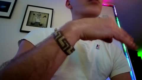 Snapshot of hugolandcam chatting on 7, 11, 2025 Hugo online show from 7, 11, 2025