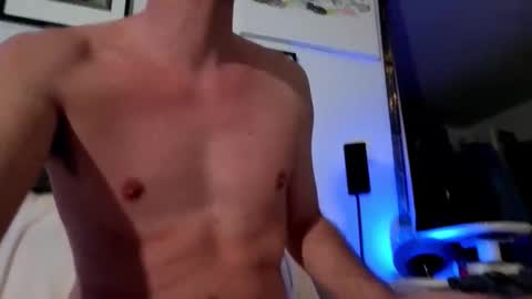 Snapshot of hugolandcam chatting on 11, 11, 2025 Hugo online show from 11, 11, 2025