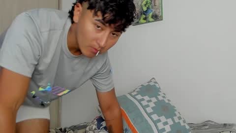 Snapshot of hugosan2 chatting on 17, 12, 2024 Hugo online show from 17, 12, 2024