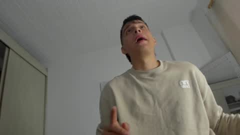 Snapshot of hugosan2 chatting on 29, 12, 2024 Hugo online show from 29, 12, 2024