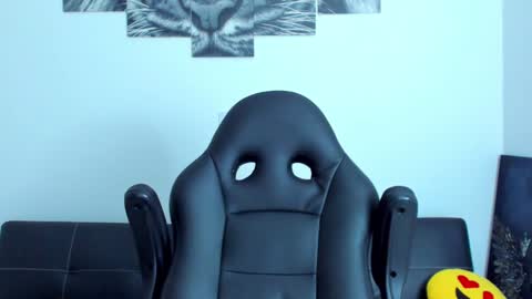 Snapshot of humber_eli chatting on 14, 1, 2025 Eli online show from 14, 1, 2025