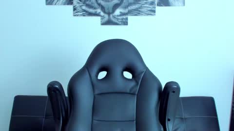 Snapshot of humber_eli chatting on 8, 2, 2025 Eli online show from 8, 2, 2025